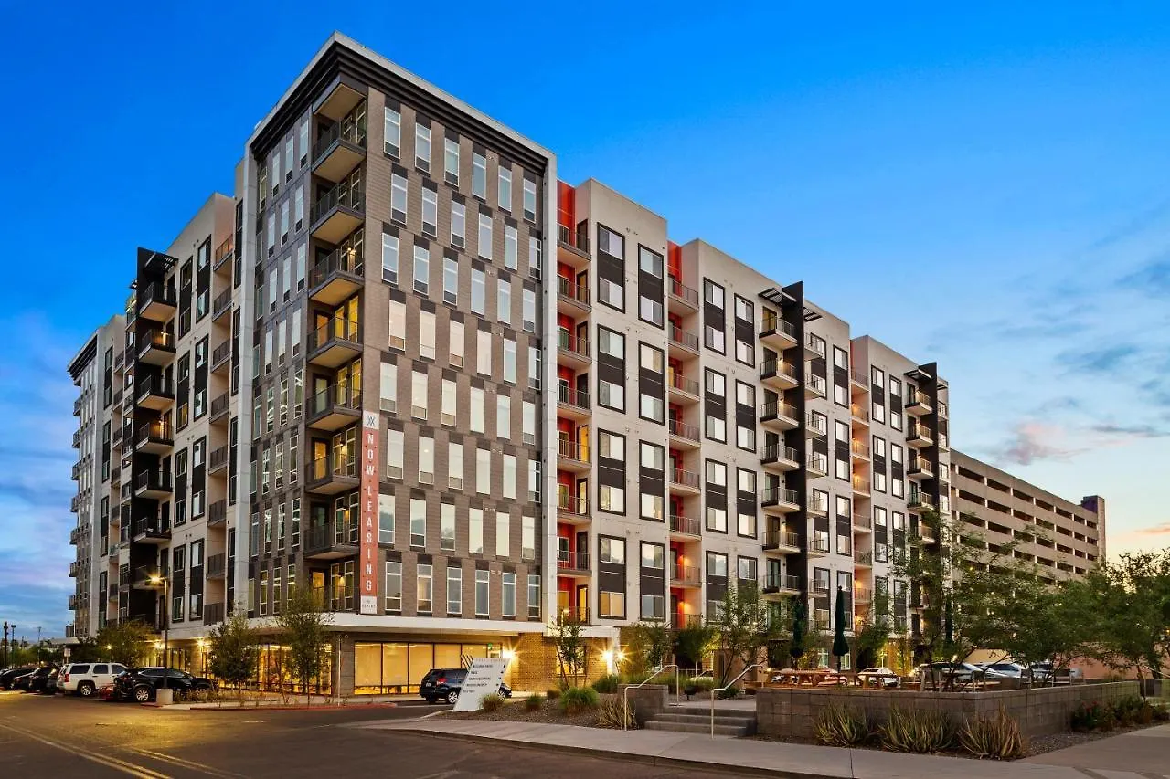 Locale Midtown Phoenix 0*,  Stati Uniti